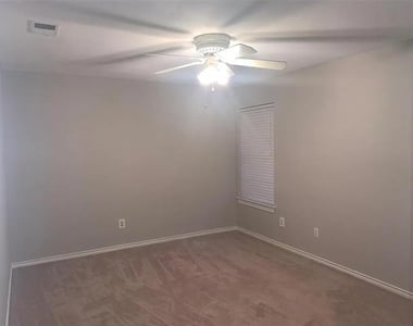 7508 Crested Butte Drive - Photo Thumbnail 9