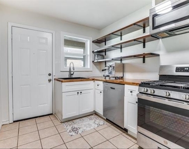 4920 W University Boulevard - Photo Thumbnail 5