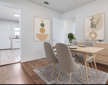 4920 W University Boulevard - Photo Thumbnail 6
