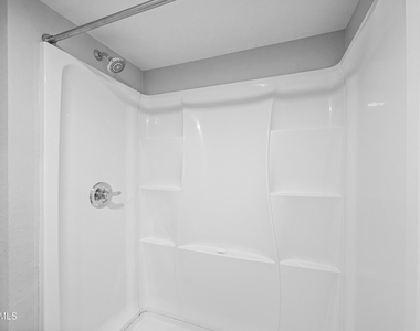 3025 N 32nd Street - Photo Thumbnail 10