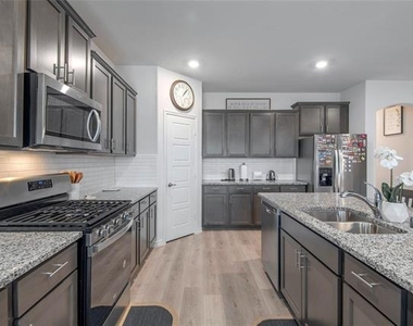 3008 Evergreen Trail - Photo Thumbnail 10