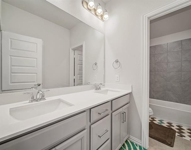 1144 Western Yarrow Avenue - Photo Thumbnail 28
