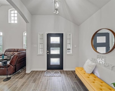 1144 Western Yarrow Avenue - Photo Thumbnail 4