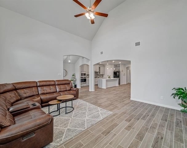 1144 Western Yarrow Avenue - Photo Thumbnail 8