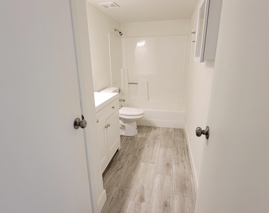 6203 E Glencove Street - Photo Thumbnail 13