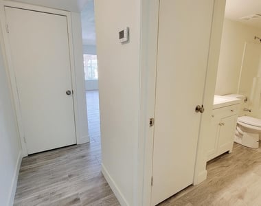 6203 E Glencove Street - Photo Thumbnail 12