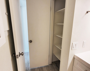6203 E Glencove Street - Photo Thumbnail 14