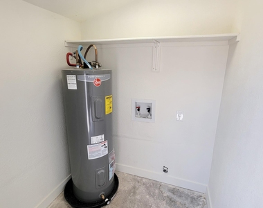 6203 E Glencove Street - Photo Thumbnail 30