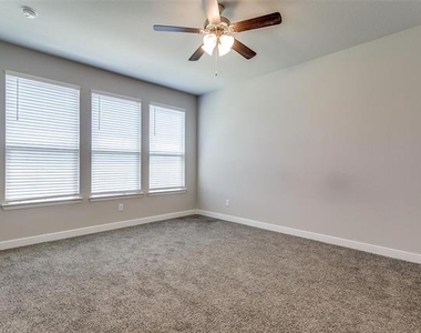 11536 Wolfhound Drive - Photo Thumbnail 14