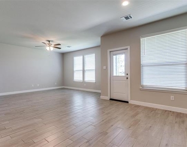 11536 Wolfhound Drive - Photo Thumbnail 13