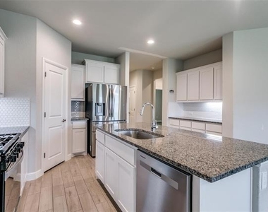 11536 Wolfhound Drive - Photo Thumbnail 6