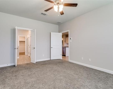 11536 Wolfhound Drive - Photo Thumbnail 15