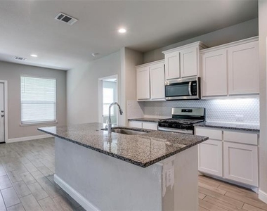 11536 Wolfhound Drive - Photo Thumbnail 4