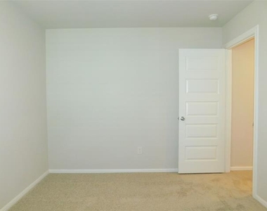 14017 Earlham Street - Photo Thumbnail 19