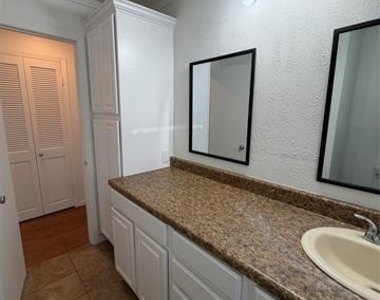5818 E University Boulevard - Photo Thumbnail 11