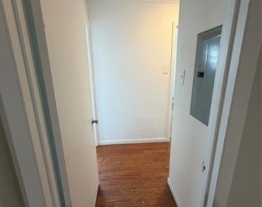 5818 E University Boulevard - Photo Thumbnail 8