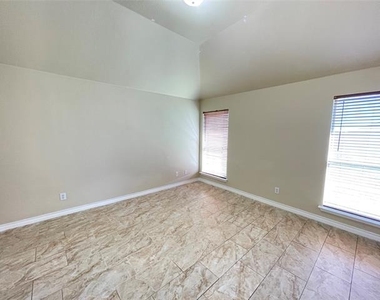 1253 Rosedale Springs Lane - Photo Thumbnail 13