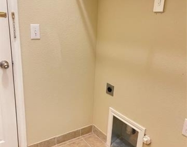 1253 Rosedale Springs Lane - Photo Thumbnail 19