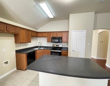 1253 Rosedale Springs Lane - Photo Thumbnail 8