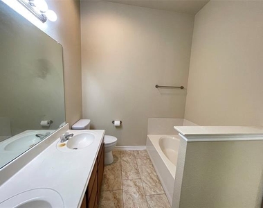 1253 Rosedale Springs Lane - Photo Thumbnail 14