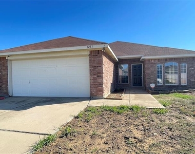 1253 Rosedale Springs Lane - Photo Thumbnail 1