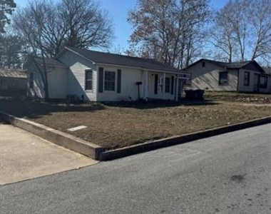 214 E Acheson Street - Photo Thumbnail 7