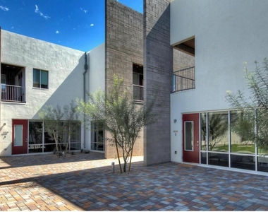 4700 N 40th Street - Photo Thumbnail 9
