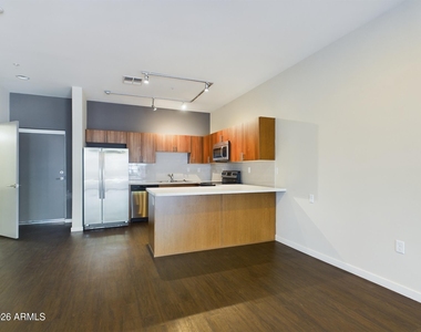 4700 N 40th Street - Photo Thumbnail 4
