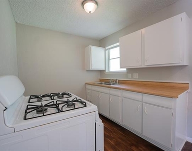 3057 Dogwood Drive - Photo Thumbnail 5