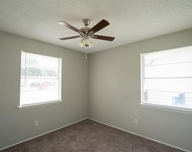 3057 Dogwood Drive - Photo Thumbnail 9