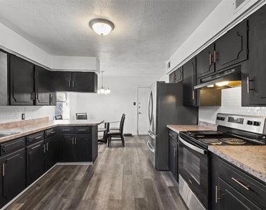 130 Blue Sky Drive - Photo Thumbnail 5