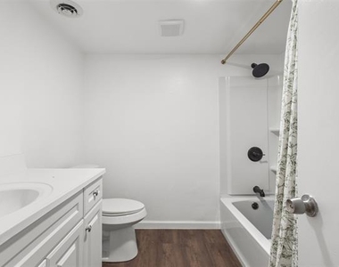 130 Blue Sky Drive - Photo Thumbnail 19