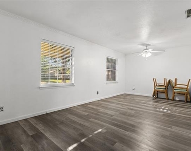 130 Blue Sky Drive - Photo Thumbnail 3