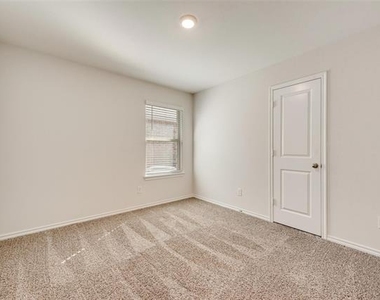 4016 Huntington Drive - Photo Thumbnail 23