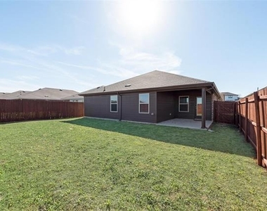 4016 Huntington Drive - Photo Thumbnail 31