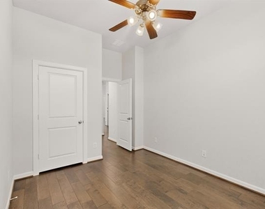 5413 Harbour Road - Photo Thumbnail 29