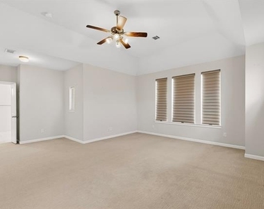 5413 Harbour Road - Photo Thumbnail 14