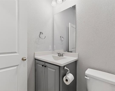 5413 Harbour Road - Photo Thumbnail 12