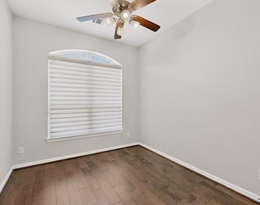 5413 Harbour Road - Photo Thumbnail 28