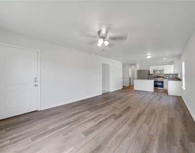 1739 Mcbroom Street - Photo Thumbnail 16