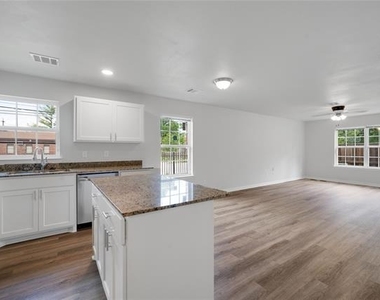 1739 Mcbroom Street - Photo Thumbnail 12