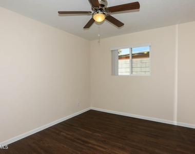 6226 S Hazelton Lane - Photo Thumbnail 17