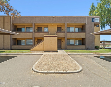 3601 W Tierra Buena Lane - Photo Thumbnail 2