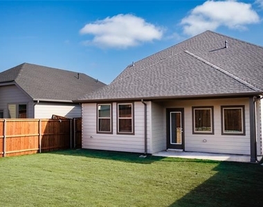 3916 Nasworthy Drive - Photo Thumbnail 26