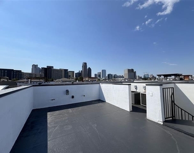 706 Colten James Lane - Photo Thumbnail 1