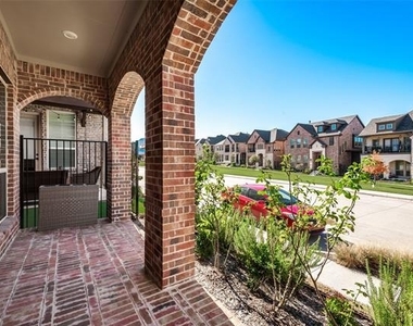 2480 Cathedral Drive - Photo Thumbnail 3