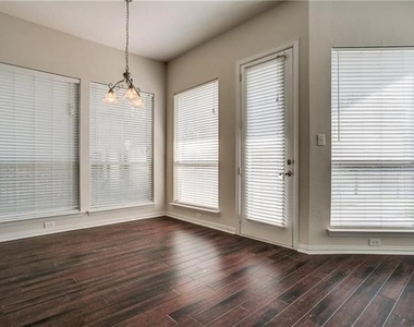 4193 Victory Drive - Photo Thumbnail 11