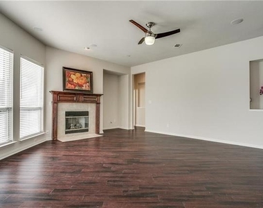 4193 Victory Drive - Photo Thumbnail 13