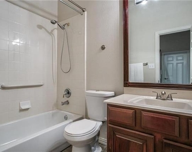 4193 Victory Drive - Photo Thumbnail 20