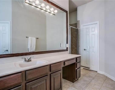 4193 Victory Drive - Photo Thumbnail 18